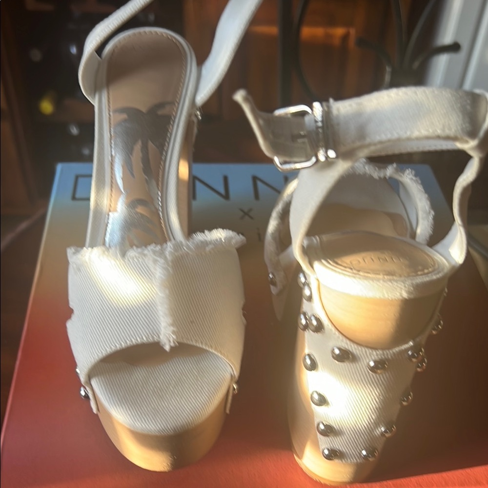 Elegant White Platform Sandals